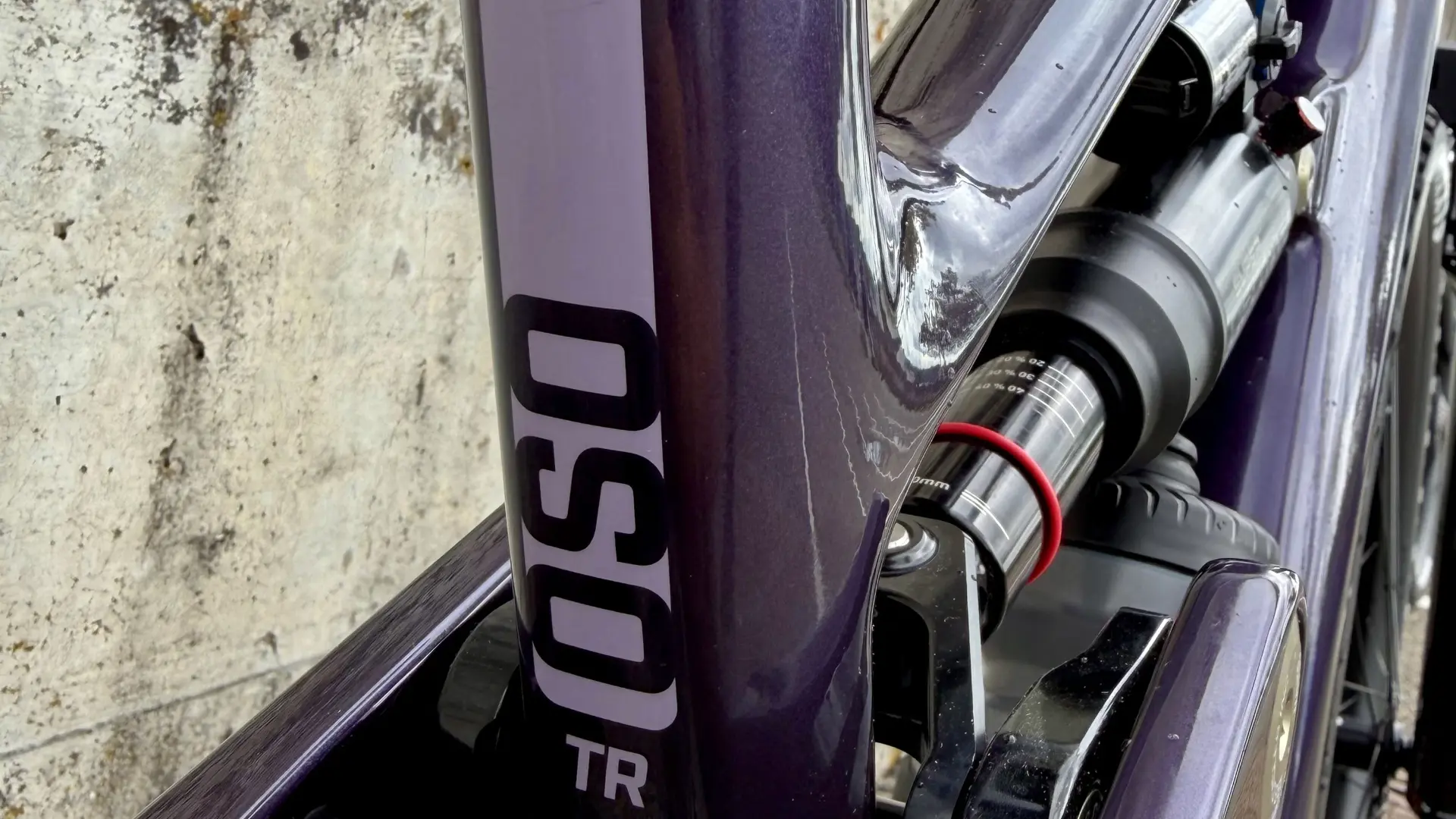 Ibis Oso TR Detailansicht Rahmen und Federung